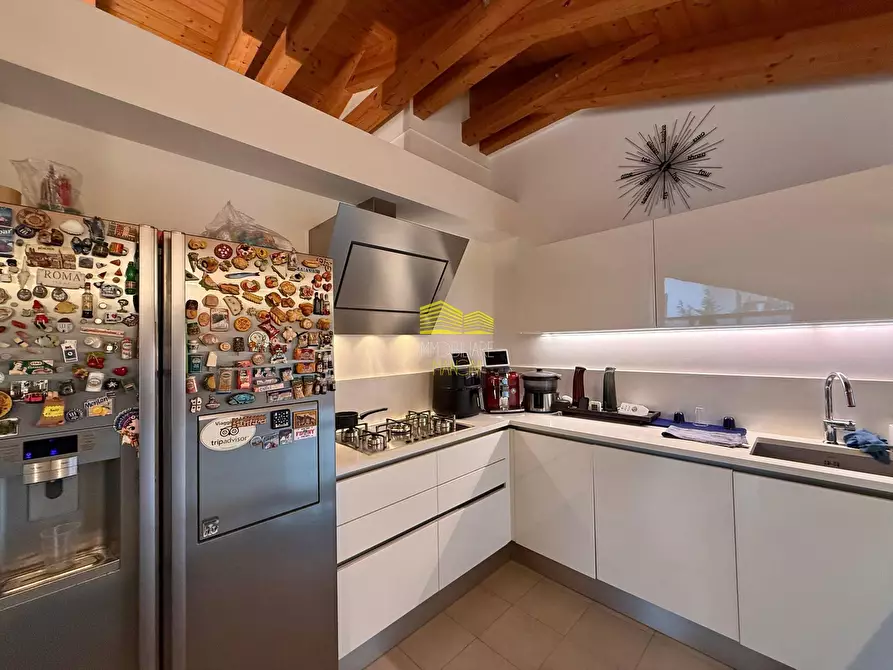 Immagine 7 di Appartamento in vendita  in via de gasperi a Bernareggio