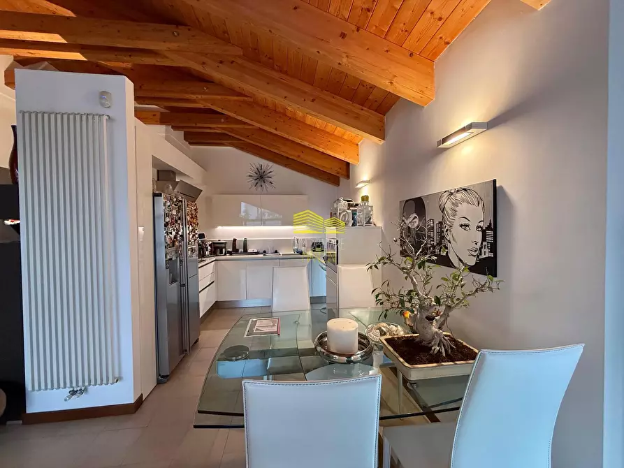 Immagine 10 di Appartamento in vendita  in via de gasperi a Bernareggio