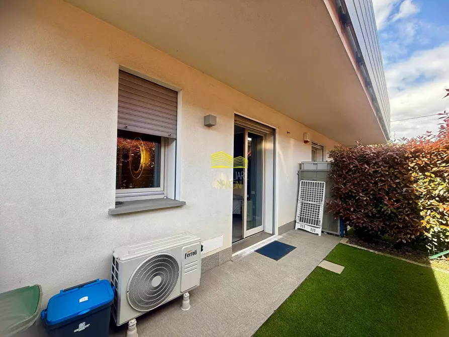 Immagine 21 di Appartamento in vendita  in VIA BIZZARRI a Capriate San Gervasio