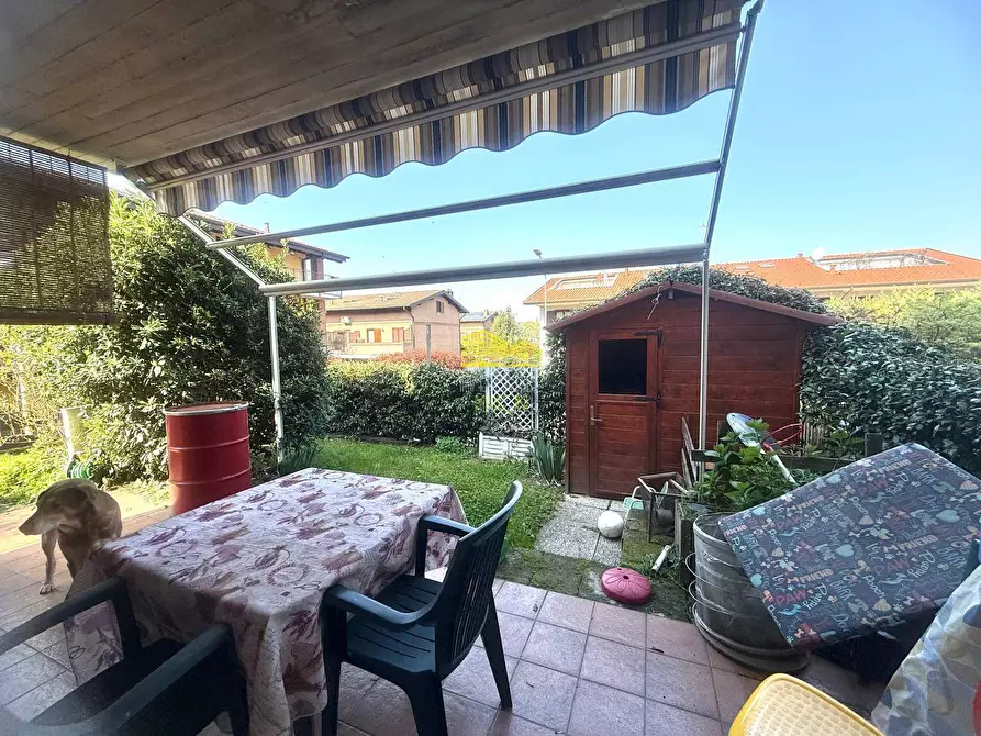 Immagine 15 di Villa in vendita  in VIA ALDO MORO a Verderio