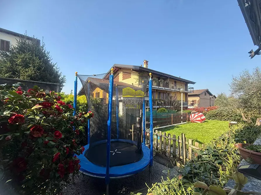 Immagine 38 di Villa in vendita  in VIA ALDO MORO a Verderio