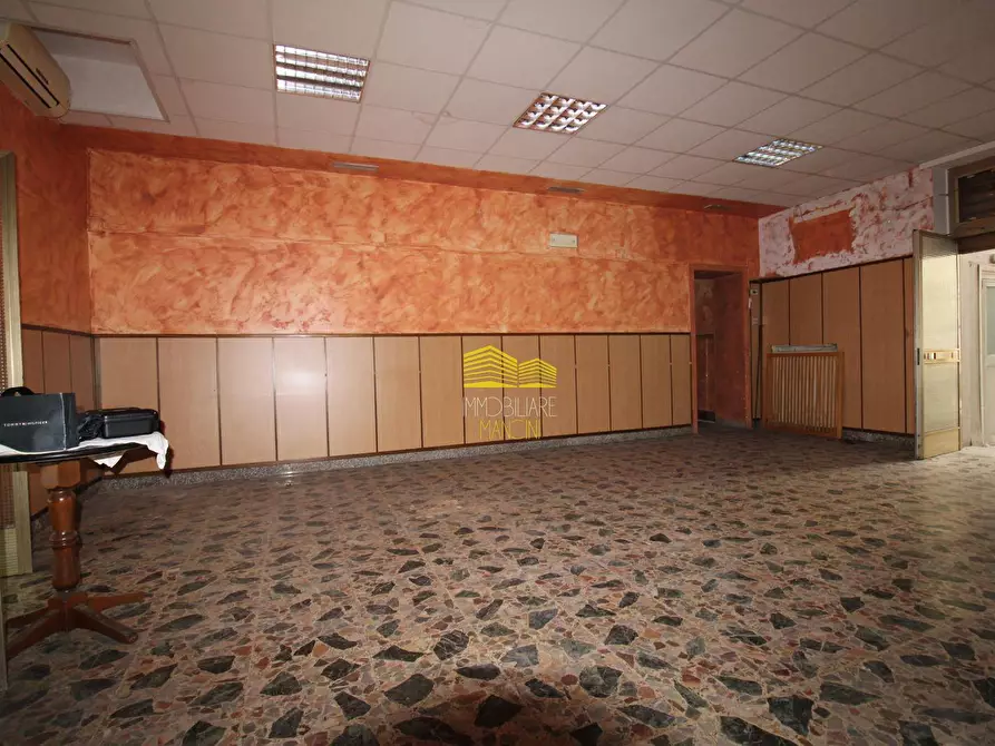 Immagine 4 di Negozio in vendita  in VIA VITTORIO VENETO a Cassano D'adda
