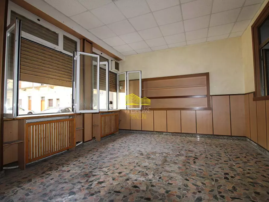 Immagine 12 di Negozio in vendita  in VIA VITTORIO VENETO a Cassano D'adda