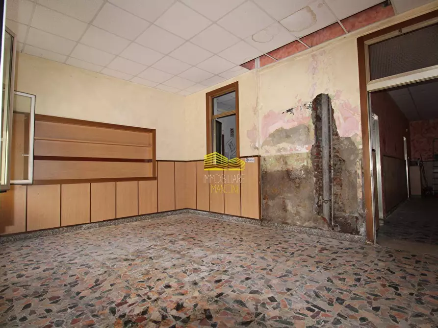 Immagine 13 di Negozio in vendita  in VIA VITTORIO VENETO a Cassano D'adda
