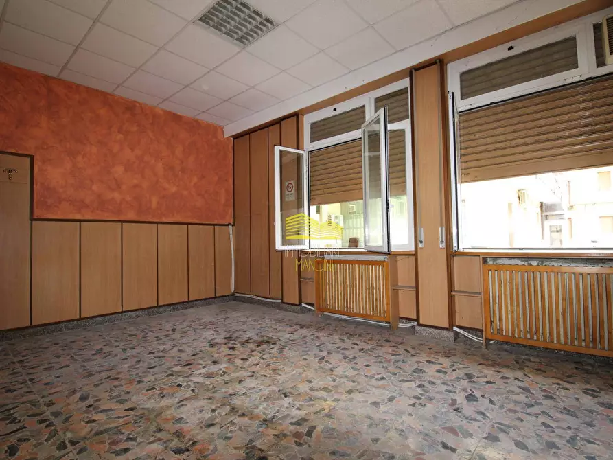 Immagine 14 di Negozio in vendita  in VIA VITTORIO VENETO a Cassano D'adda