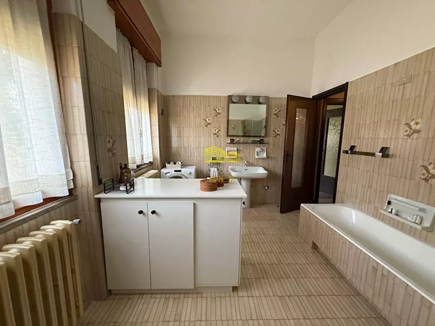 Immagine 19 di Villa in vendita  in Via Crespi a Capriate San Gervasio