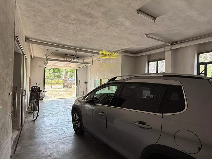 Immagine 48 di Villa in vendita  in Via Crespi a Capriate San Gervasio