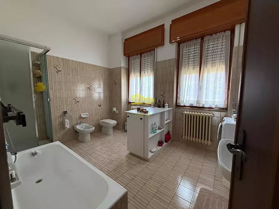 Immagine 17 di Villa in vendita  in Via Crespi a Capriate San Gervasio