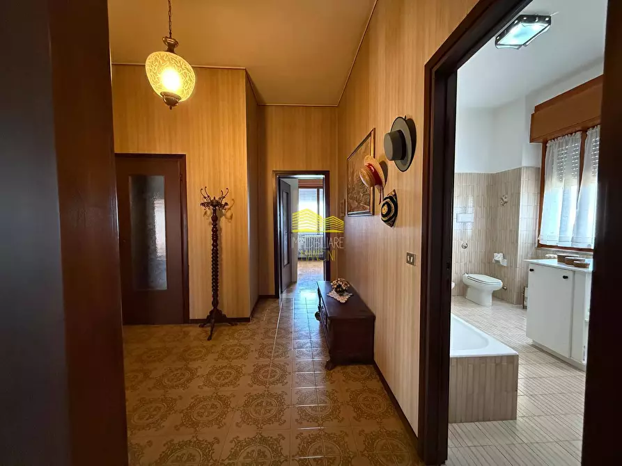 Immagine 34 di Villa in vendita  in Via Crespi a Capriate San Gervasio