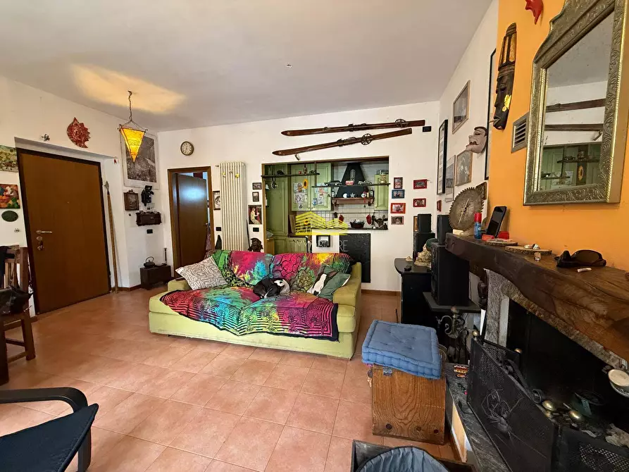 Immagine 3 di Appartamento in vendita  in Via Monsignor Caccia Dominioni a Cornate D'adda