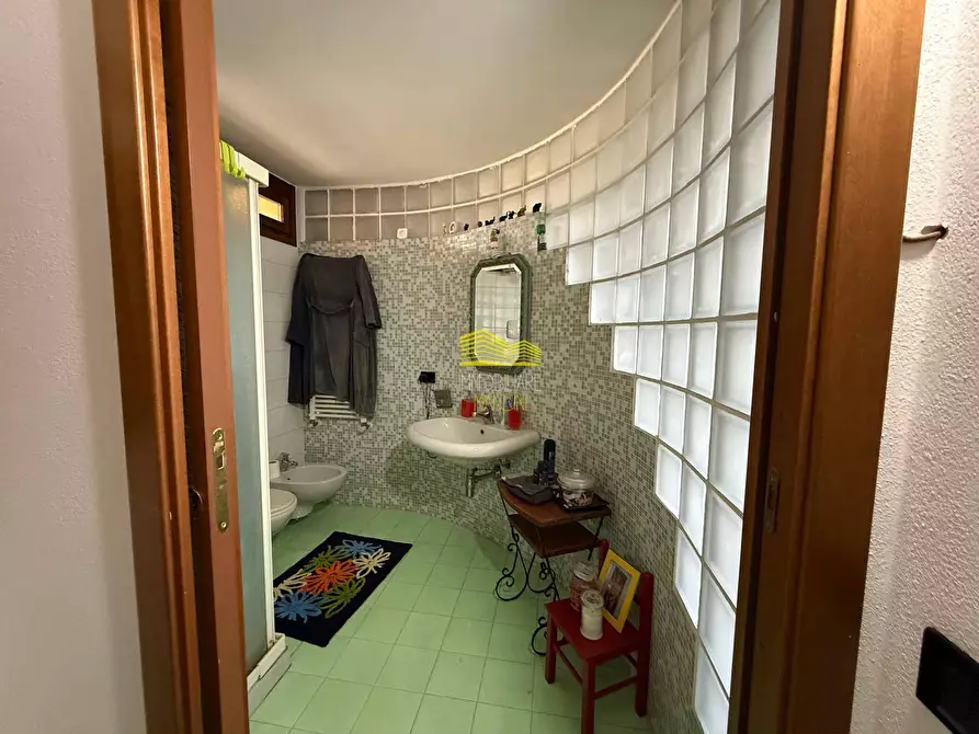 Immagine 35 di Appartamento in vendita  in Via Monsignor Caccia Dominioni a Cornate D'adda