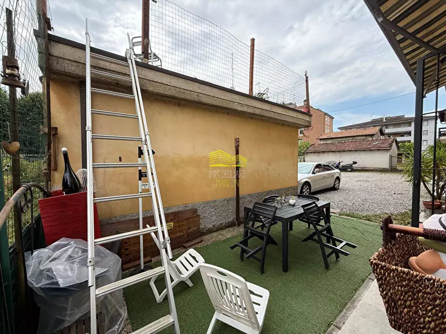 Immagine 43 di Appartamento in vendita  in Via Monsignor Caccia Dominioni a Cornate D'adda