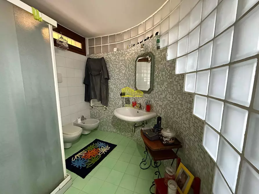 Immagine 36 di Appartamento in vendita  in Via Monsignor Caccia Dominioni a Cornate D'adda