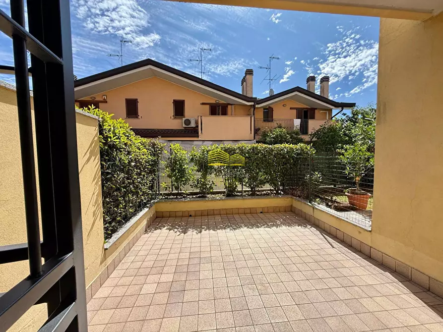 Immagine 29 di Villetta a schiera in vendita  in Via Italia a Pozzo D'adda