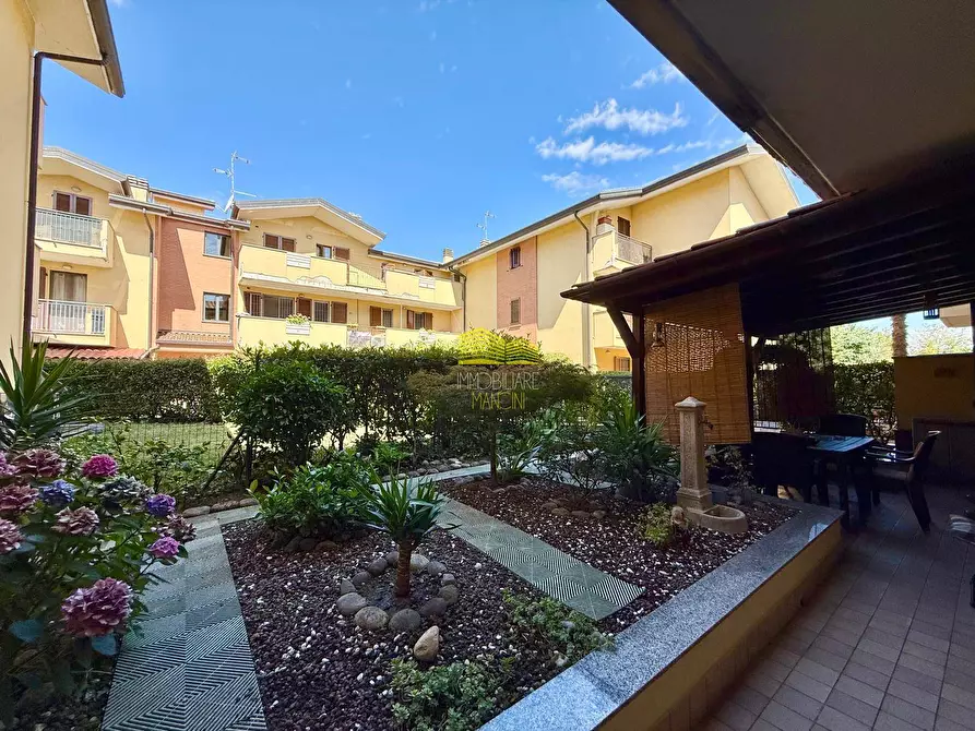 Immagine 38 di Villetta a schiera in vendita  in Via Italia a Pozzo D'adda