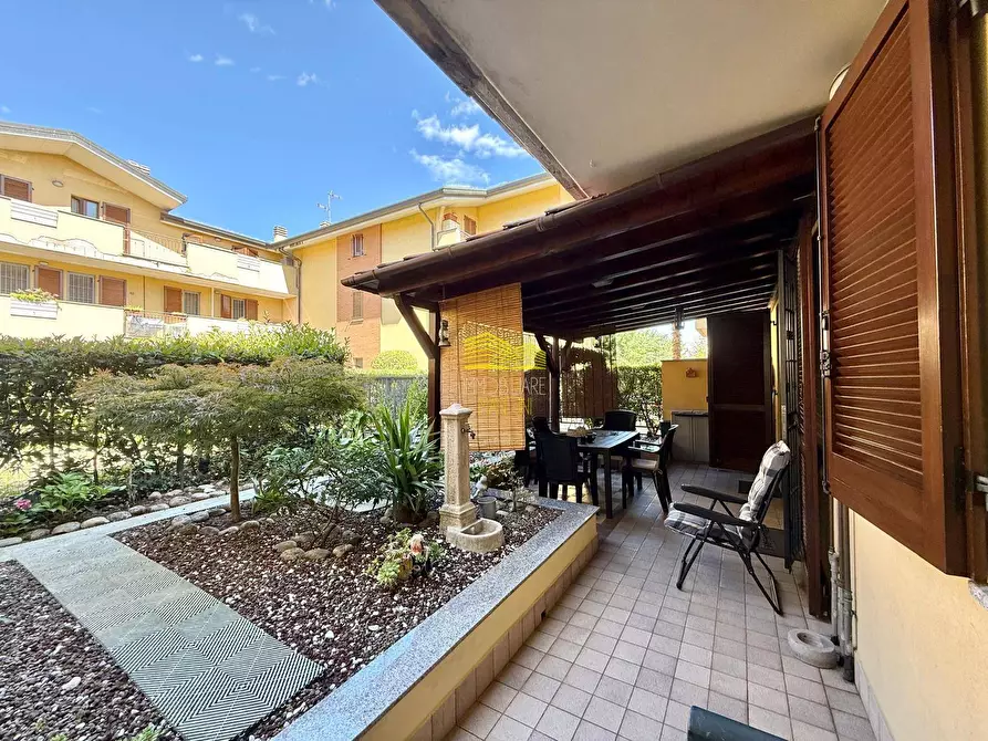 Immagine 39 di Villetta a schiera in vendita  in Via Italia a Pozzo D'adda