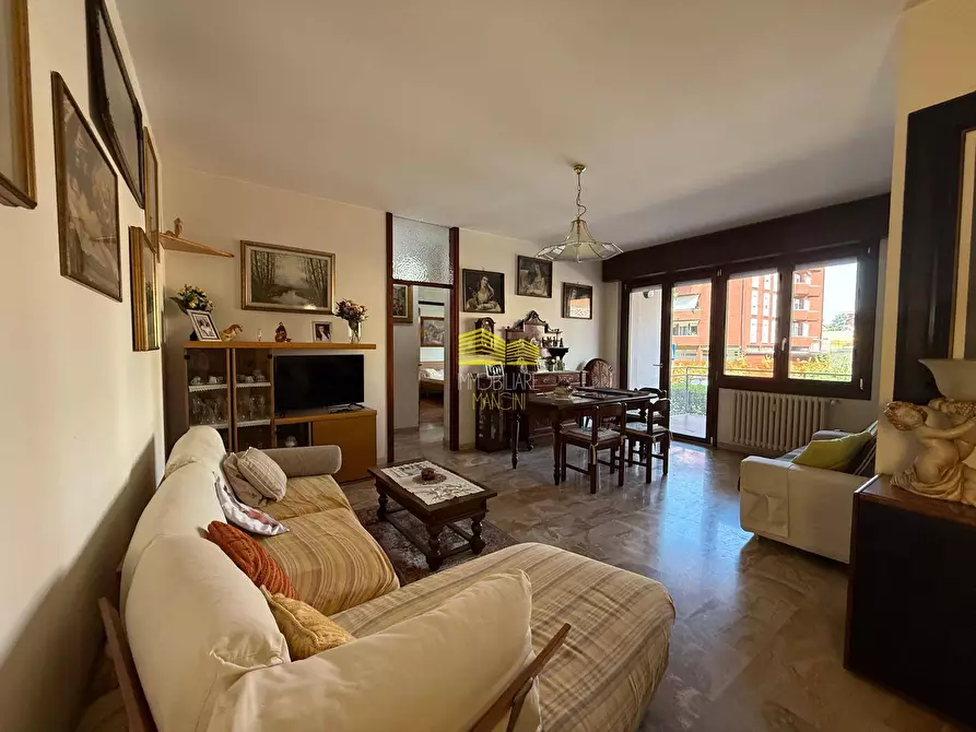 Immagine 3 di Appartamento in vendita  in VIA GUARNERIO a Grezzago