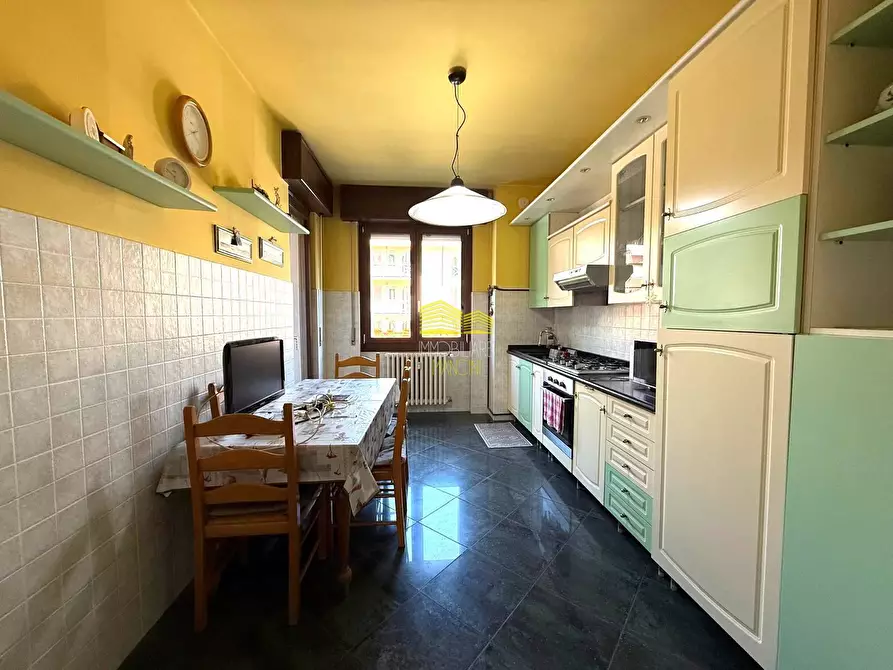 Immagine 9 di Appartamento in vendita  in VIA GUARNERIO a Grezzago