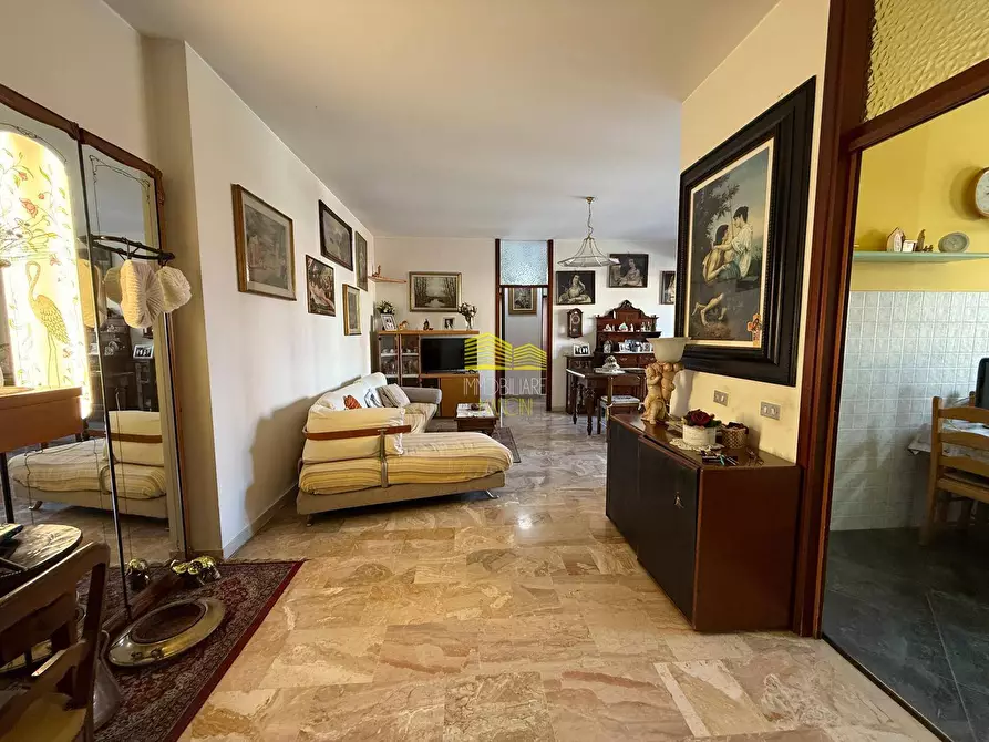 Immagine 6 di Appartamento in vendita  in VIA GUARNERIO a Grezzago