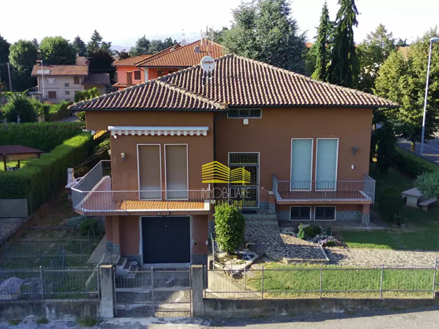 Immagine 54 di Villa in vendita  in Via Crespi a Capriate San Gervasio