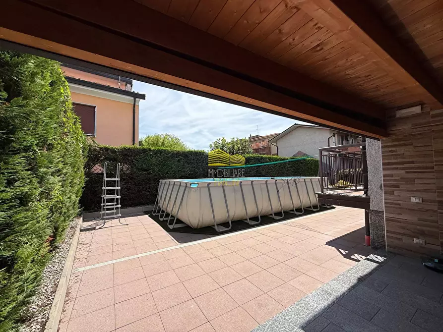 Immagine 42 di Villa in vendita  in VIA XXV APRILE a Grezzago
