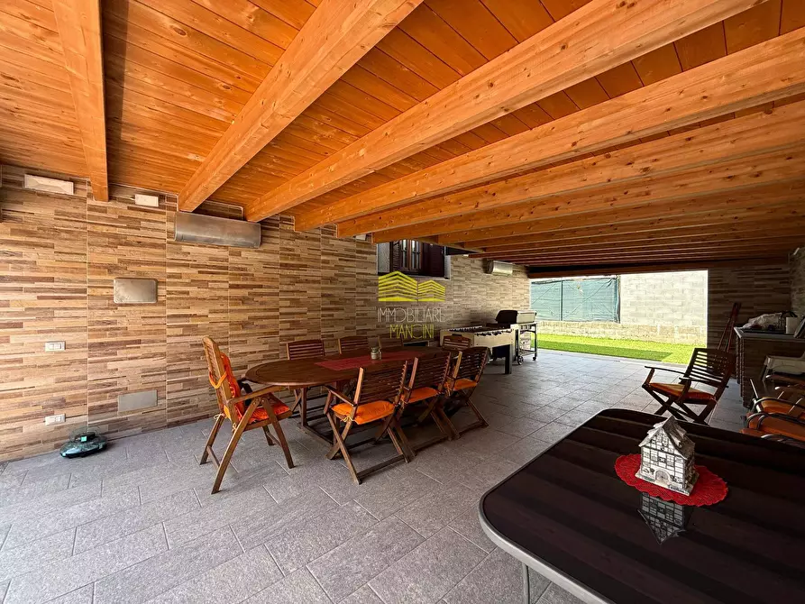 Immagine 38 di Villa in vendita  in VIA XXV APRILE a Grezzago