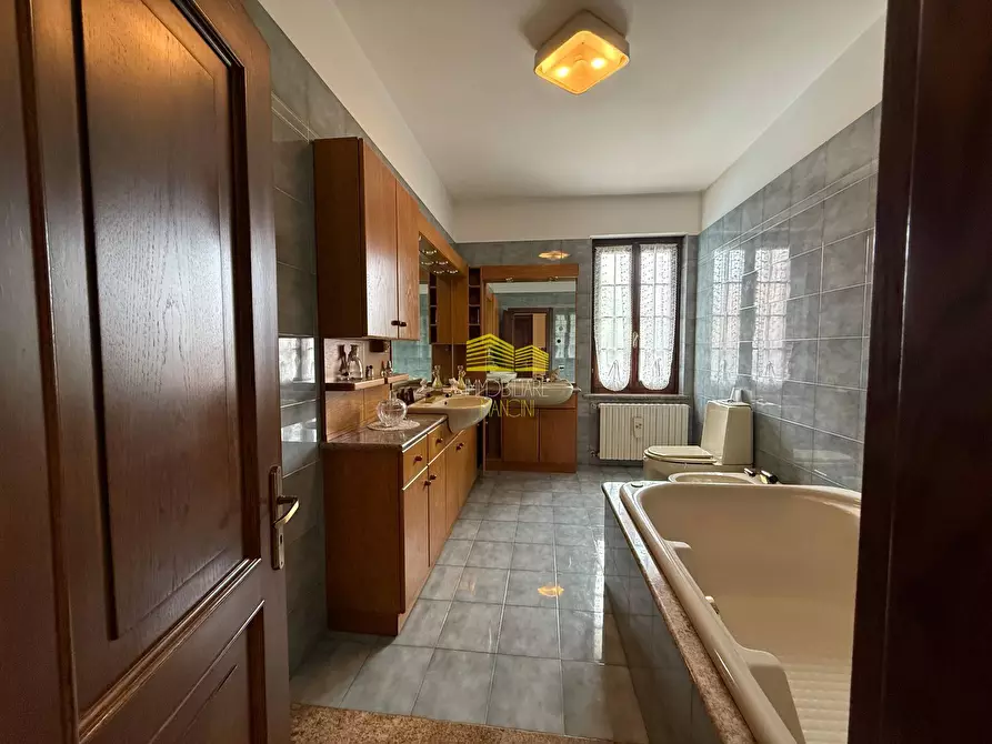 Immagine 16 di Villa in vendita  in VIA XXV APRILE a Grezzago