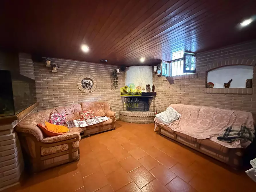 Immagine 26 di Villa in vendita  in VIA XXV APRILE a Grezzago