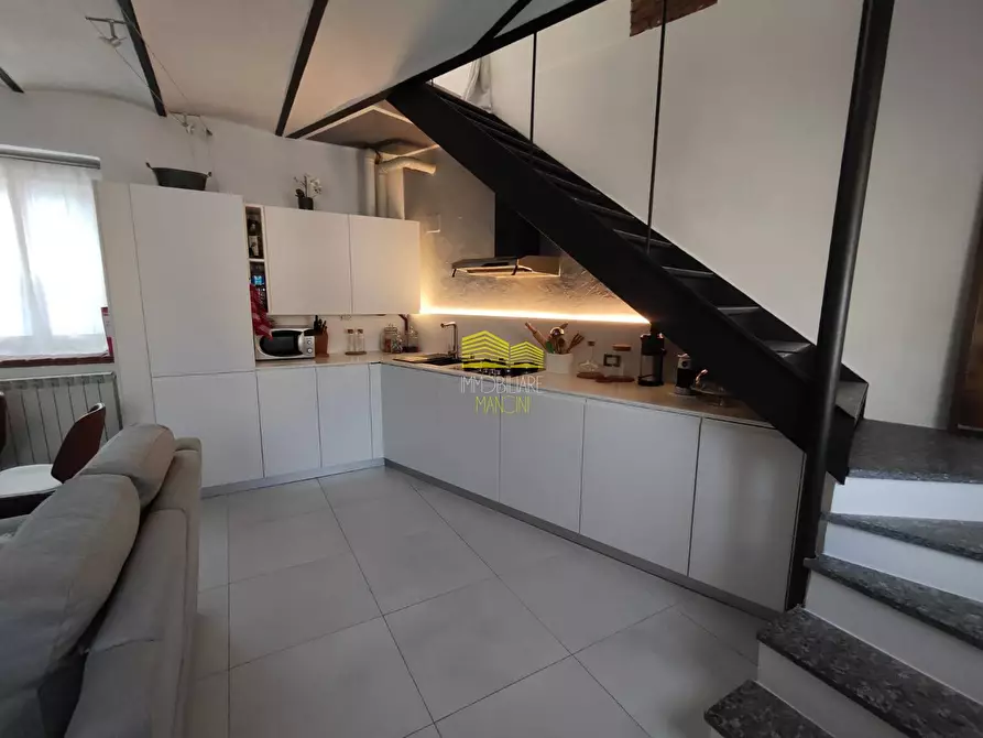 Immagine 10 di Casa semindipendente in vendita  in Via Cavour a Grezzago