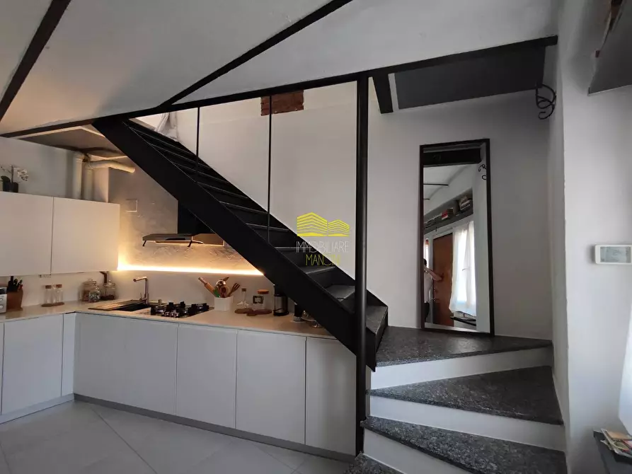 Immagine 11 di Casa semindipendente in vendita  in Via Cavour a Grezzago