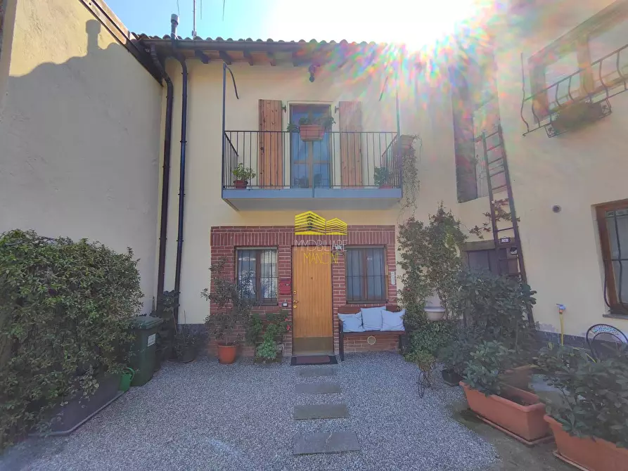 Immagine 21 di Casa semindipendente in vendita  in Via Cavour a Grezzago