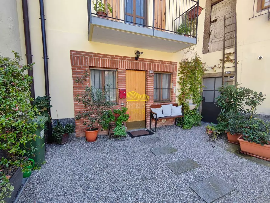 Immagine 22 di Casa semindipendente in vendita  in Via Cavour a Grezzago