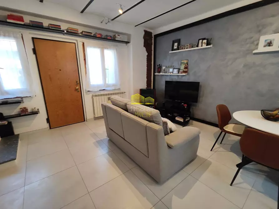 Immagine 2 di Casa semindipendente in vendita  in Via Cavour a Grezzago