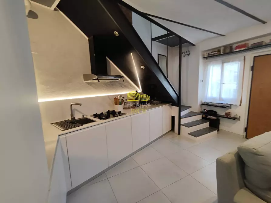 Immagine 6 di Casa semindipendente in vendita  in Via Cavour a Grezzago