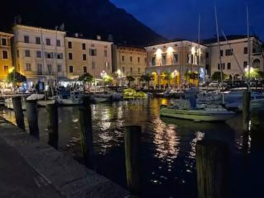 Immagine 16 di Casa semindipendente in vendita  in VIA DELLA LIBERTA a Gargnano
