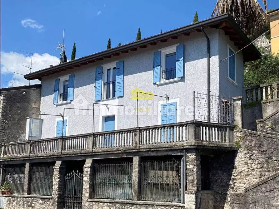 Immagine 2 di Casa semindipendente in vendita  in VIA DELLA LIBERTA a Gargnano