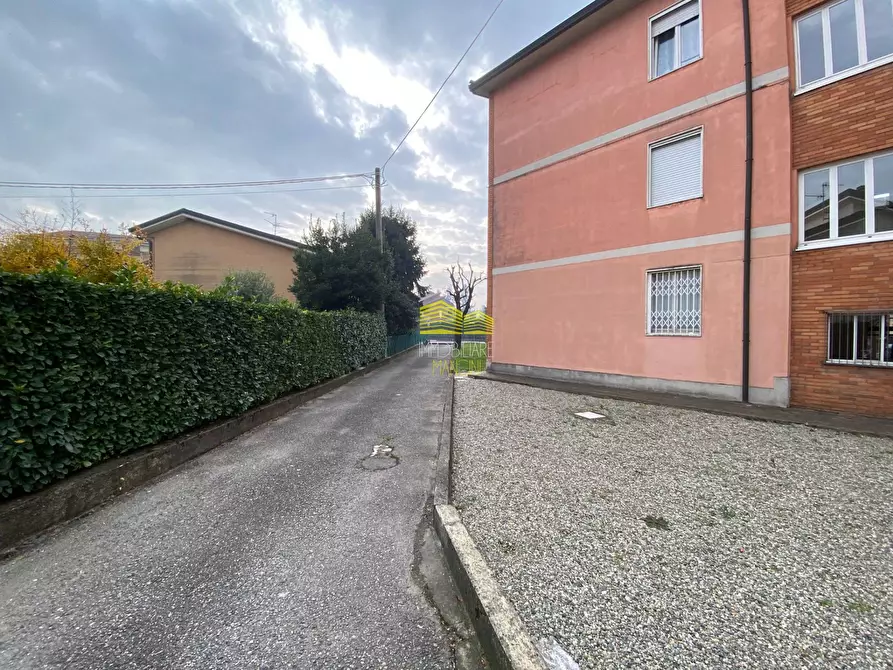 Immagine 33 di Appartamento in vendita  in VIA XXV APRILE a Capriate San Gervasio