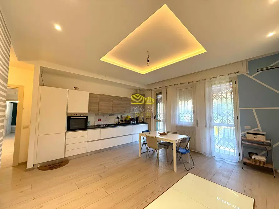 Immagine 5 di Appartamento in vendita  in via leopardi a Cassano D'adda