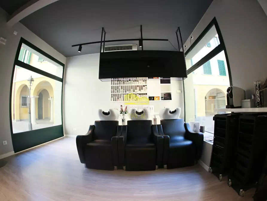 Immagine 5 di Attività commerciale in vendita  in VIA MULAZZANI a Treviglio