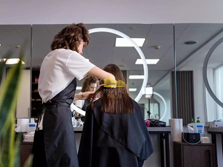 Immagine 14 di Attività commerciale in vendita  in VIA MULAZZANI a Treviglio