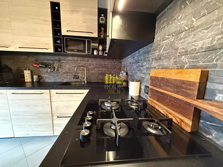 Immagine 12 di Appartamento in vendita  in via trieste a Capriate San Gervasio