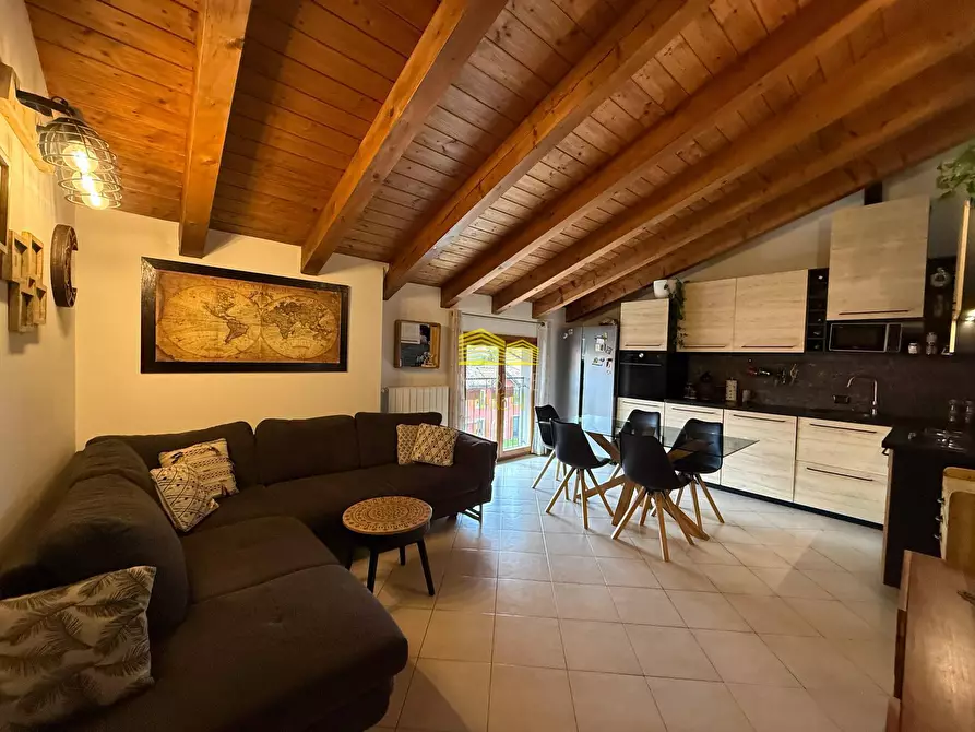 Immagine 5 di Appartamento in vendita  in via trieste a Capriate San Gervasio