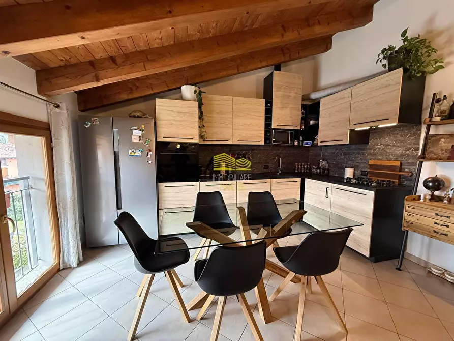 Immagine 8 di Appartamento in vendita  in via trieste a Capriate San Gervasio