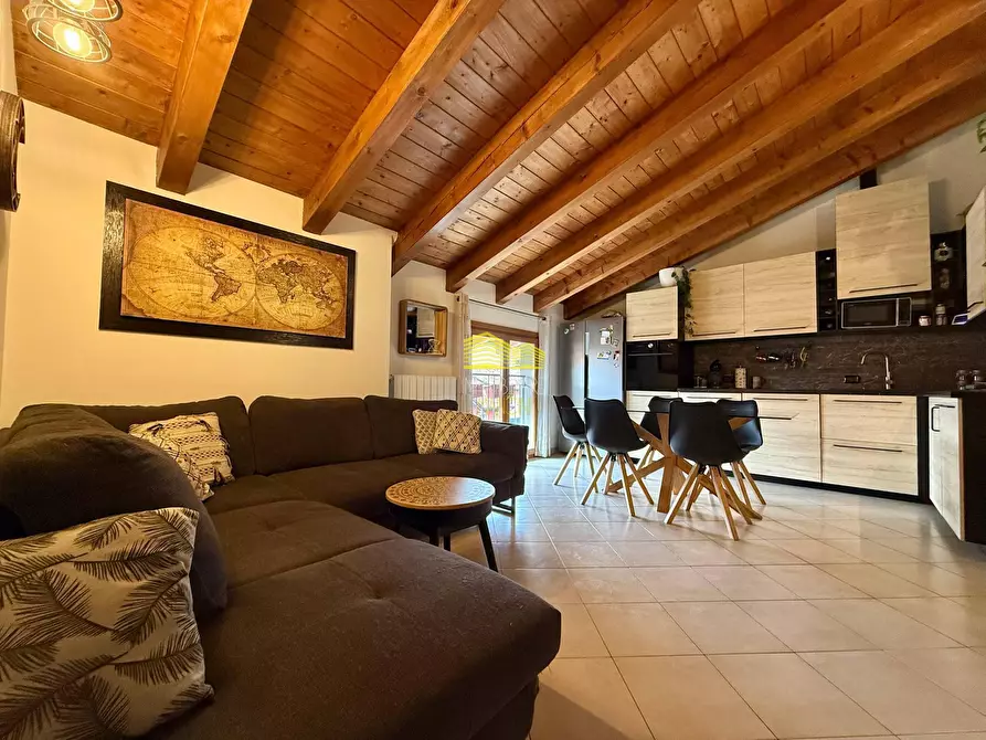 Immagine 13 di Appartamento in vendita  in via trieste a Capriate San Gervasio