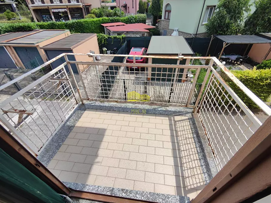 Immagine 11 di Appartamento in vendita  in via XXV APRILE a Capriate San Gervasio