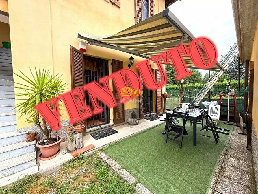 Immagine 1 di Appartamento in vendita  in Via Monsignor Caccia Dominioni a Cornate D'adda