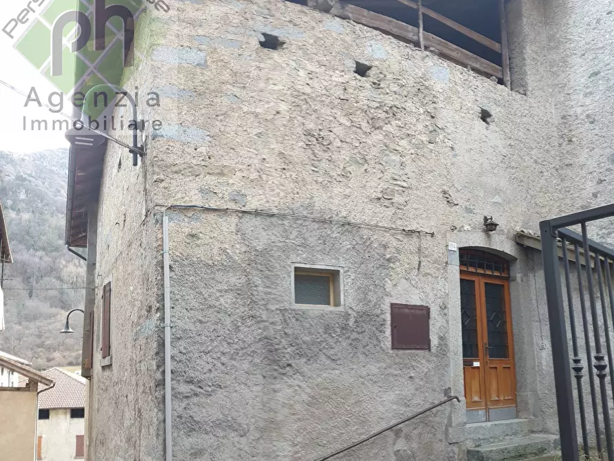 Immagine 4 di Appartamento in vendita  in FRAZIONE STRADA 106 a Pieve Di Bono-Prezzo