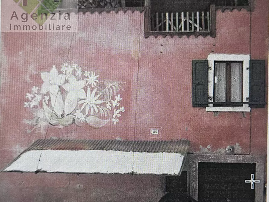 Immagine 1 di Casa semindipendente in vendita  in VIA BRIGATA LUPI a Castel Condino