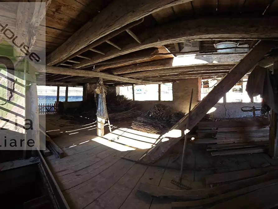 Immagine 3 di Casa semindipendente in vendita  in VIA BRIGATA LUPI a Castel Condino