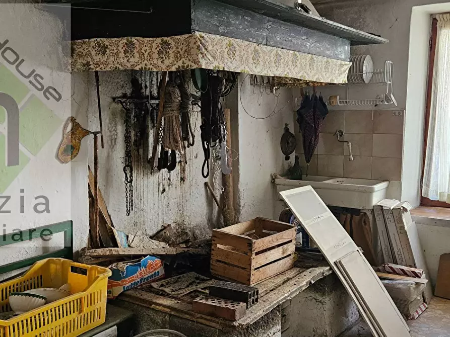 Immagine 6 di Casa semindipendente in vendita  in VIA BRIGATA LUPI a Castel Condino